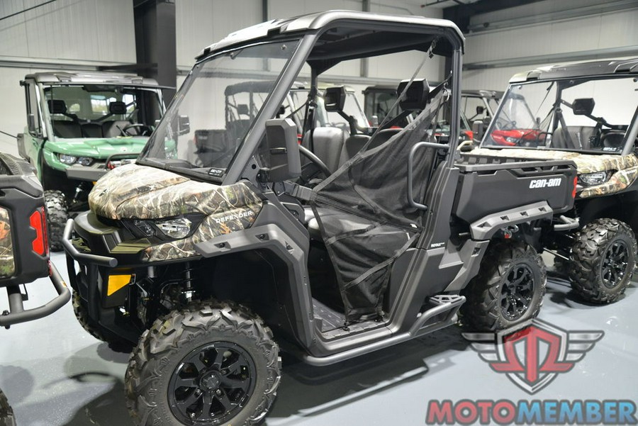 2025 Can-Am Defender DPS HD7