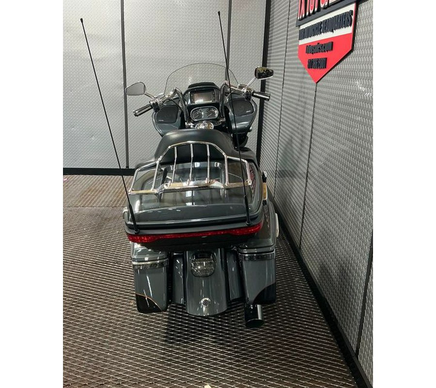 2016 Harley-Davidson Road Glide CVO Ultra