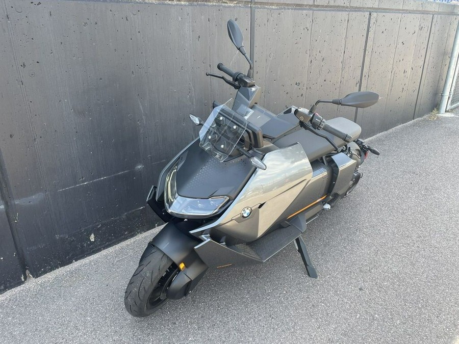 2023 BMW Motorrad CE 04