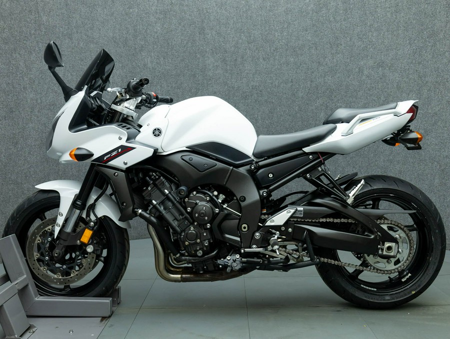 2014 YAMAHA FZ1 1000