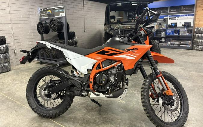2026 KTM Enduro 390 R