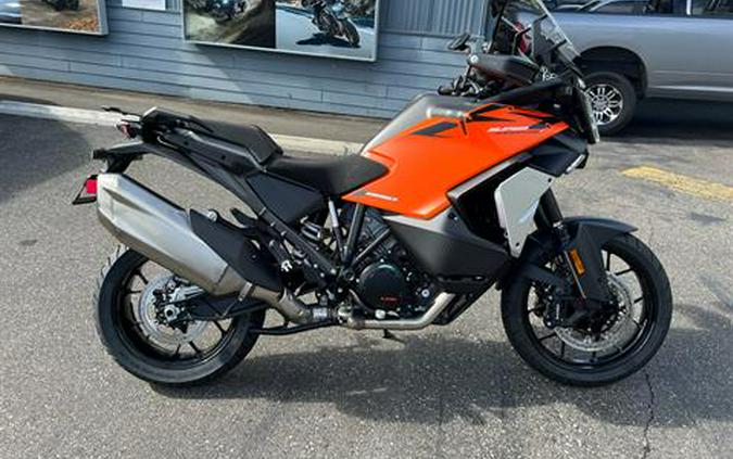 2027 KTM 1390 Super Adventure S EVO