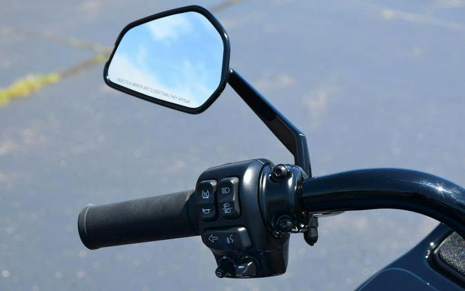 2023 Harley-Davidson® Road Glide® 3 Bright Billiard Blue