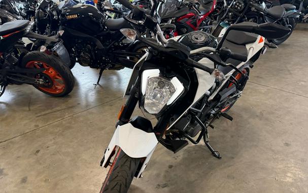 2020 KTM Duke 200