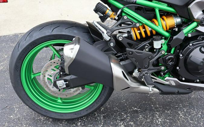 2025 Kawasaki Z900 SE ABS