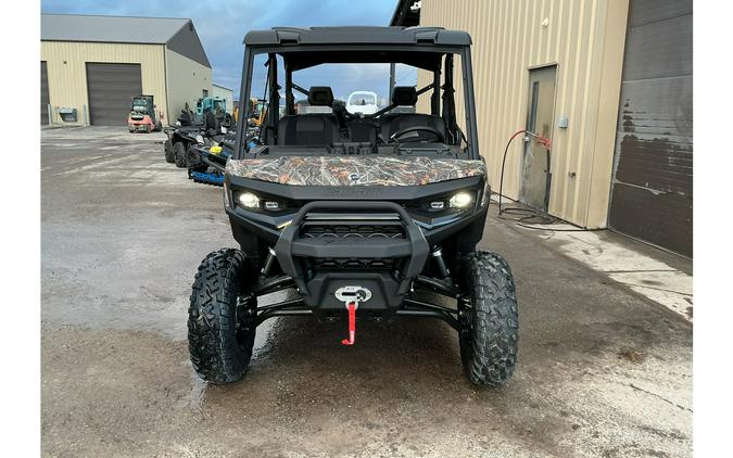 2026 Can-Am DEF MAX XT HD11