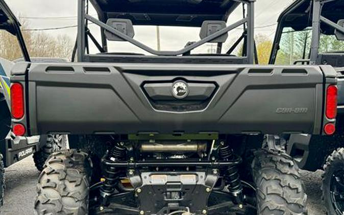 2024 Can-Am Defender XT HD7