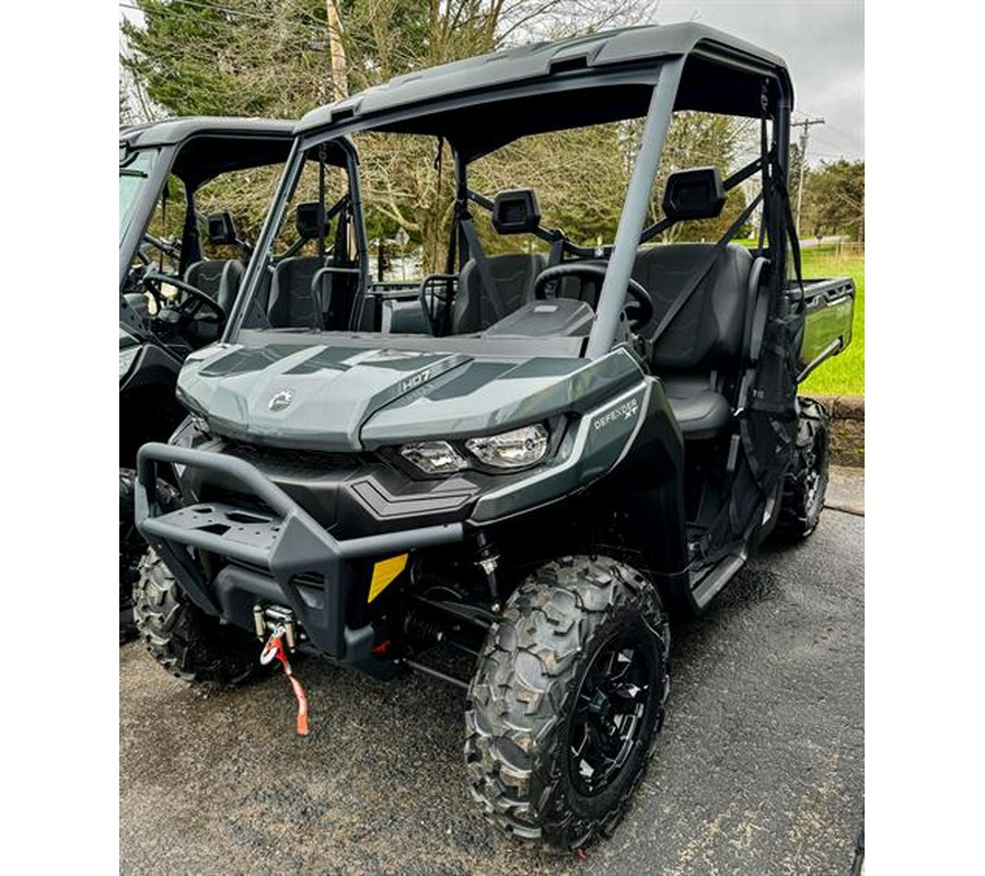 2024 Can-Am Defender XT HD7