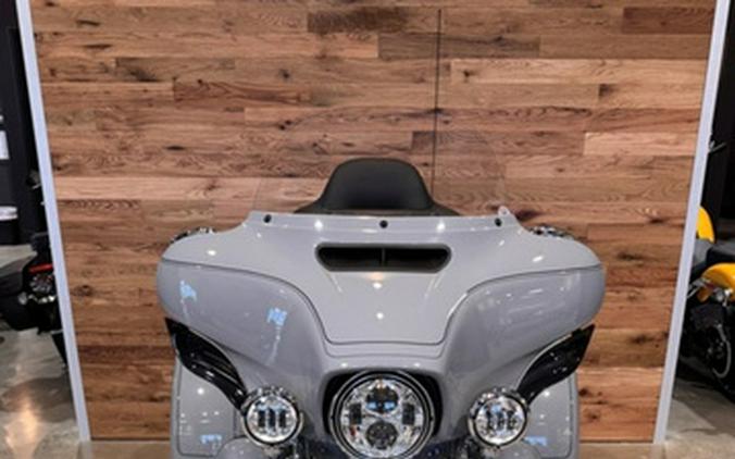 2025 Harley-Davidson FLHTCUTG - Tri Glide Ultra
