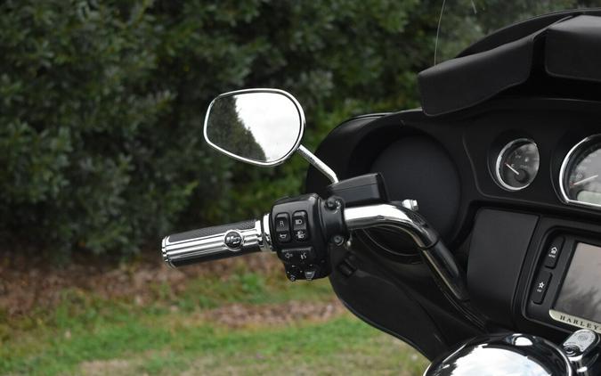 FLHTCUTG 2017 Tri Glide® Ultra