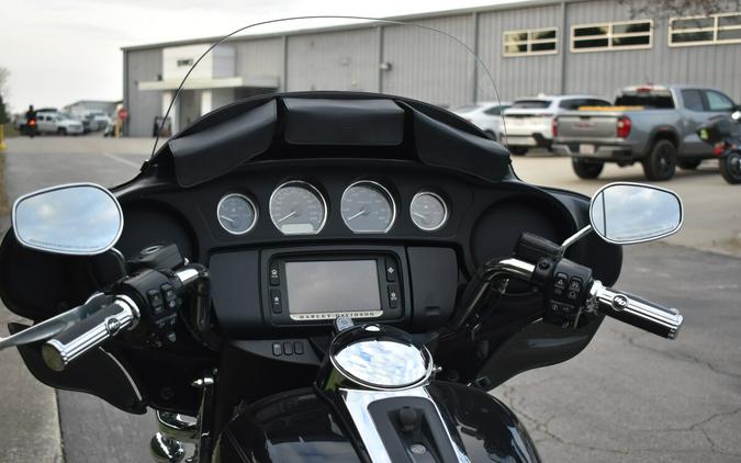 FLHTCUTG 2017 Tri Glide® Ultra