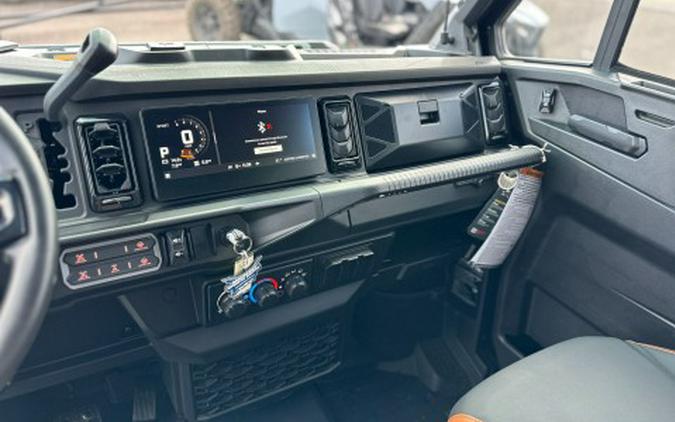 2026 Can-Am Defender MAX Lone Star CAB HD11