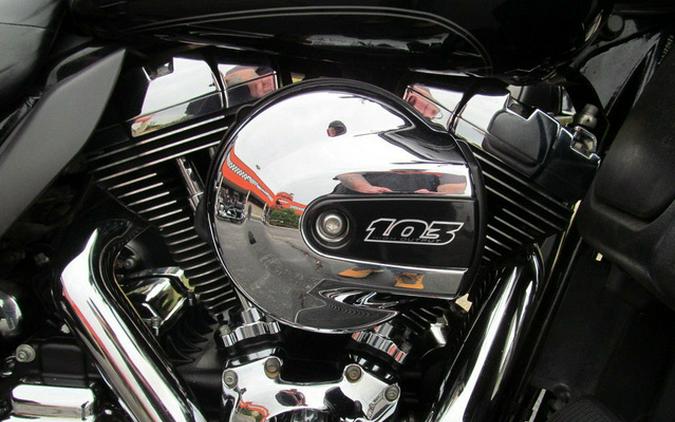 2016 Harley-Davidson FLHTCU - Electra Glide Ultra Classic