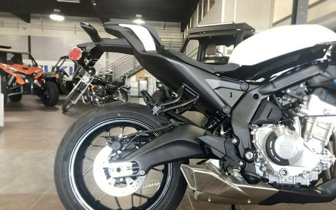 2026 CFMOTO 675 NK 675