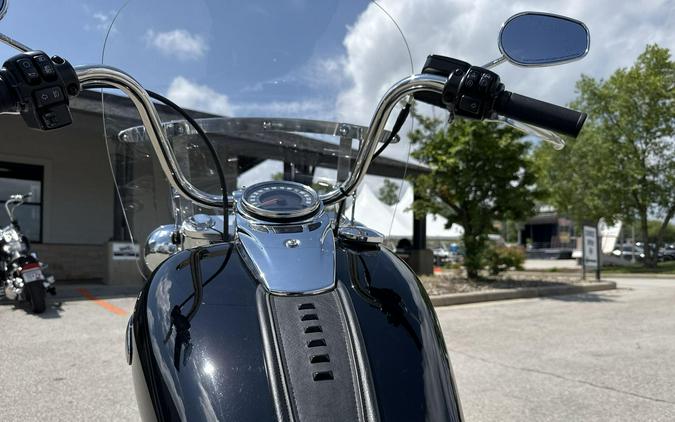 2023 Harley-Davidson® Heritage Classic Vivid Black