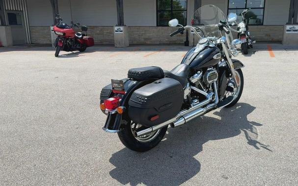 2023 Harley-Davidson® Heritage Classic Vivid Black