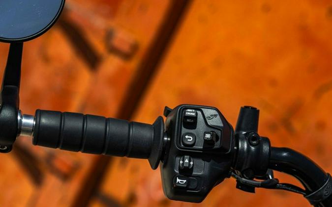 2025 Indian Sport Scout Limited +Tech Black Metallic