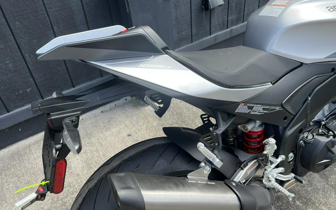 2027 Aprilia Tuono V4 1100
