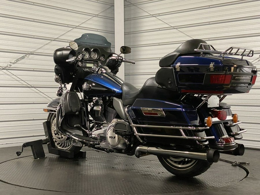 2012 Harley-Davidson® FLHTCU - Electra Glide® Ultra Classic