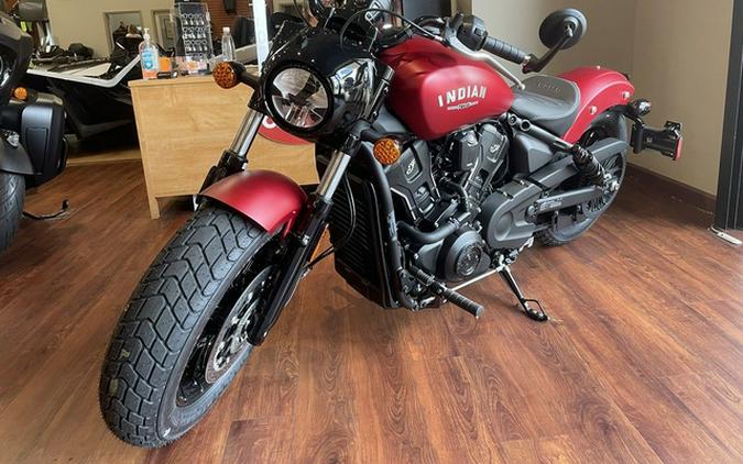 2025 Indian Scout Bobber Limited +Tech Sunset Red Smoke