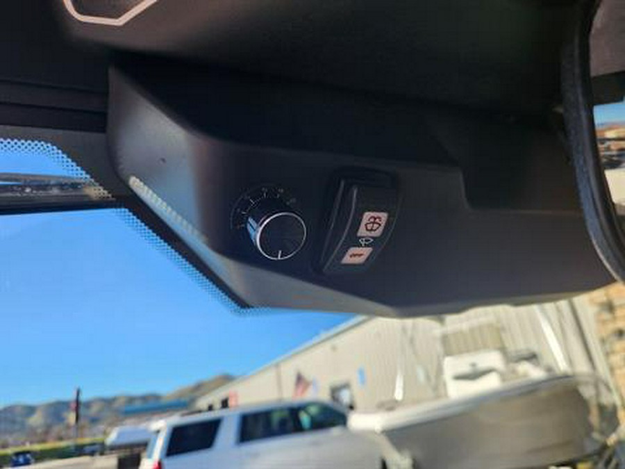 2025 Can-Am Defender Limited