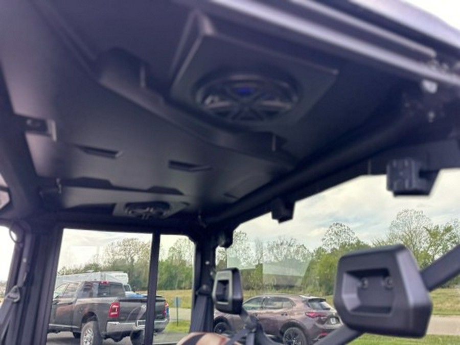 2026 Can-Am Defender MAX Lone Star CAB HD11