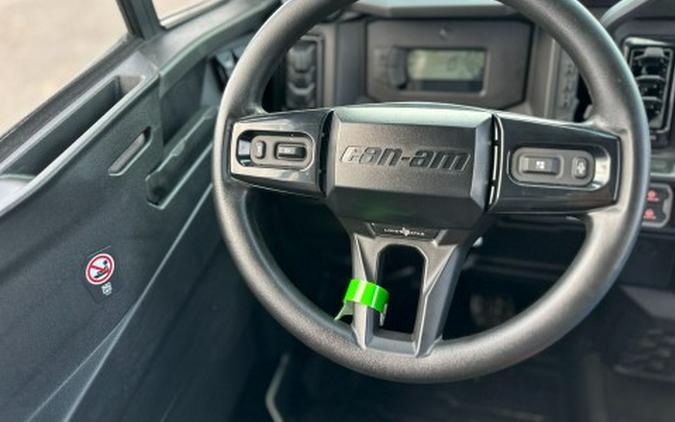 2026 Can-Am Defender MAX Lone Star CAB HD11