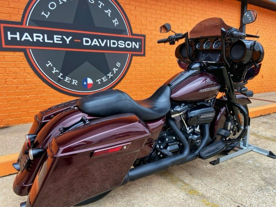 2018 Harley-Davidson® FLHXS - Street Glide® Special