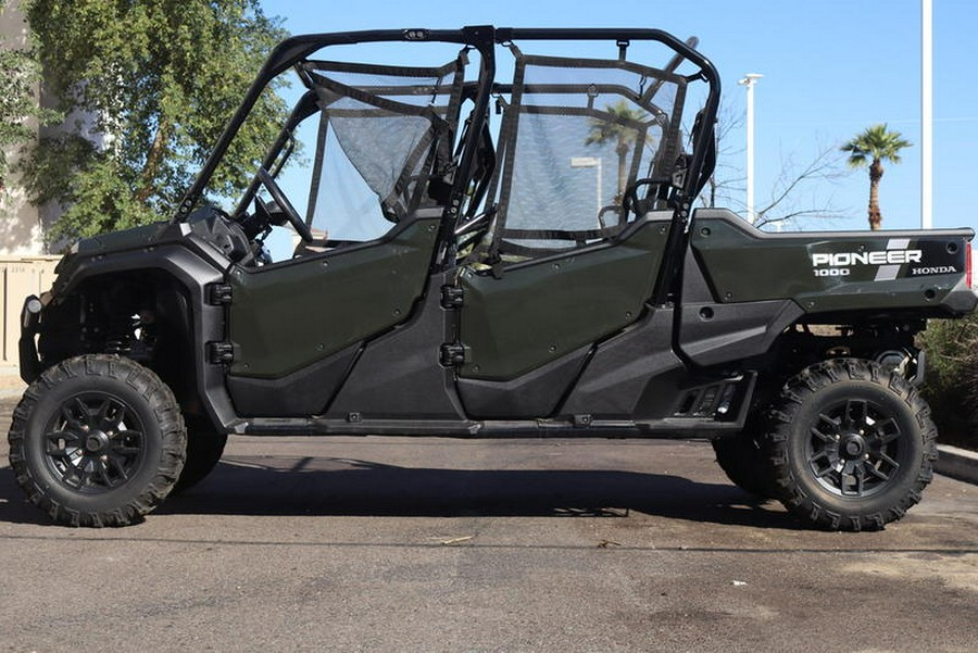 2025 Honda® Pioneer 1000-6 Deluxe Crew