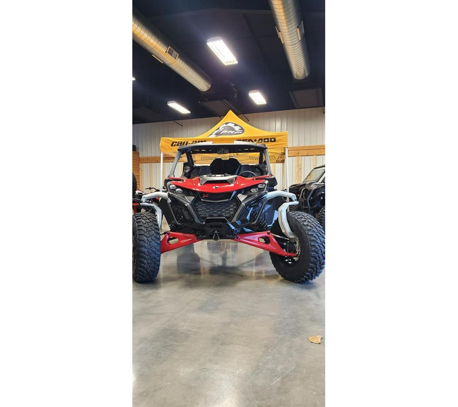 2024 Can-Am Maverick R X