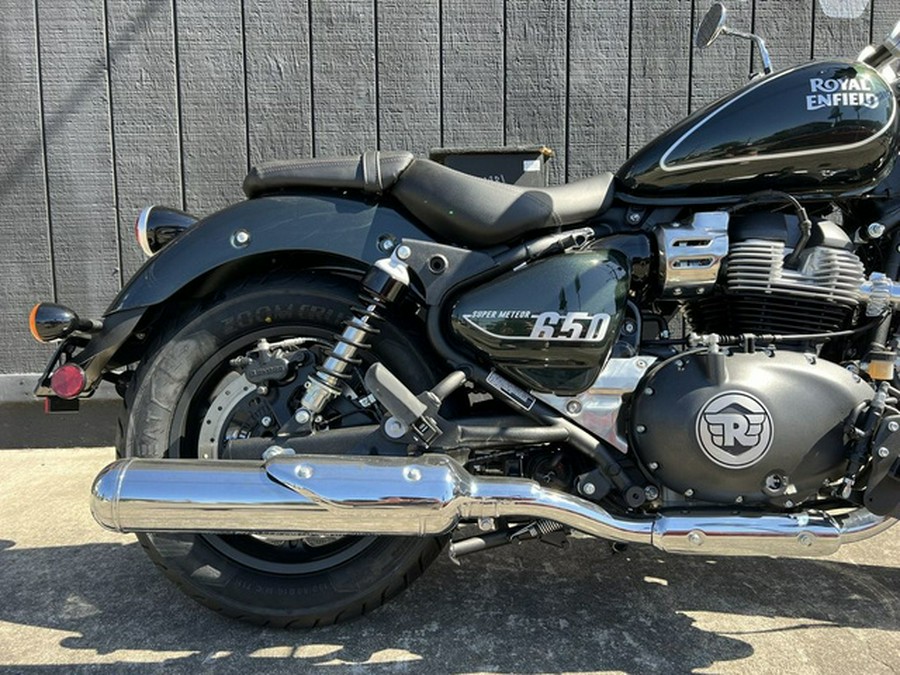 2024 Royal Enfield Super Meteor 650 Astral Green