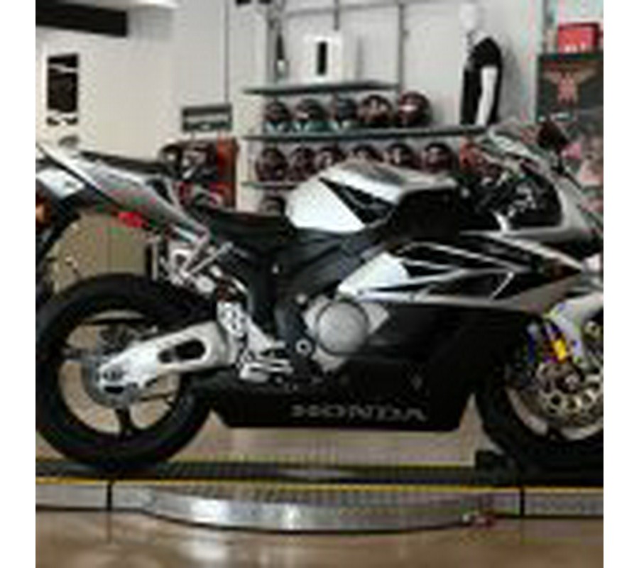 2004 Honda CBR1000RR