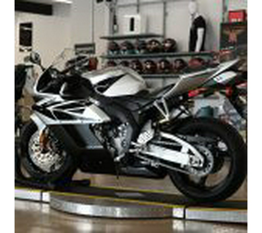 2004 Honda CBR1000RR