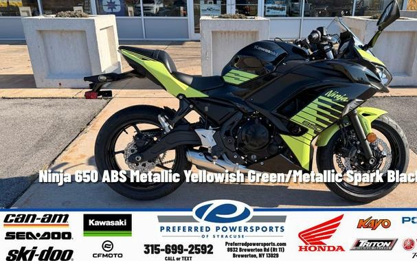 2026 Kawasaki Ninja® 650 ABS Metallic Yellowish Green/Metallic Spark Black