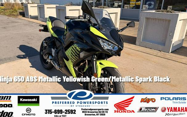 2026 Kawasaki Ninja® 650 ABS Metallic Yellowish Green/Metallic Spark Black