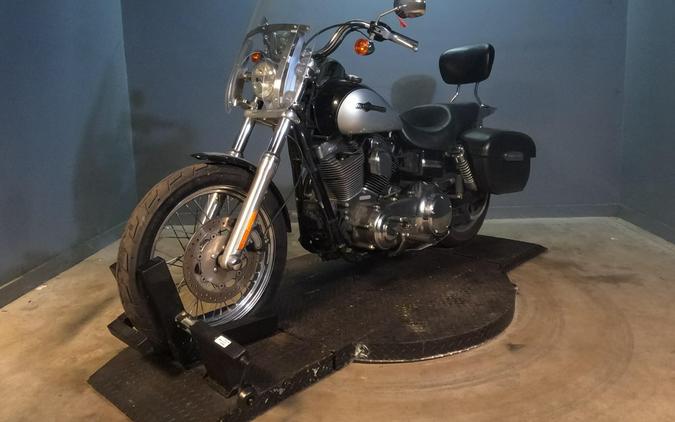 2012 Harley-Davidson Super Glide Custom Midnight Blue/Barracuda Silver