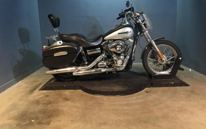 2012 Harley-Davidson Super Glide Custom Midnight Blue/Barracuda Silver