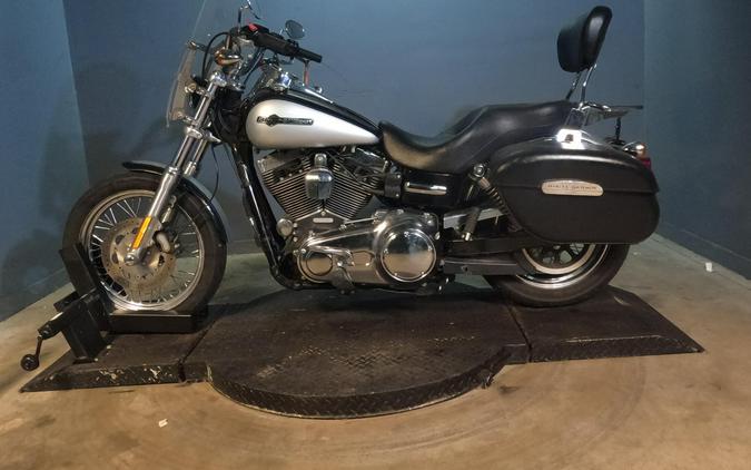 2012 Harley-Davidson Super Glide Custom Midnight Blue/Barracuda Silver