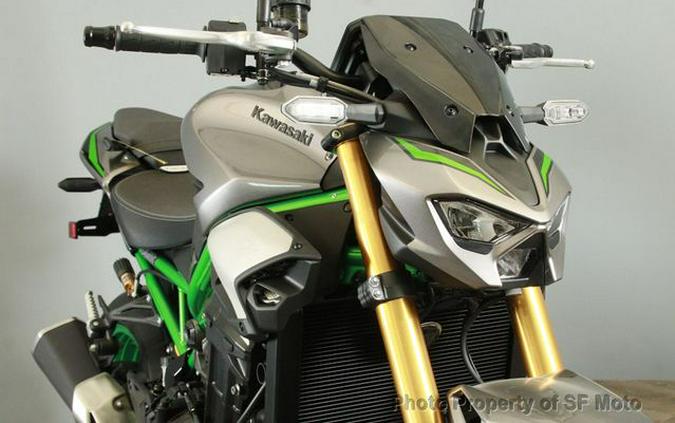 2025 Kawasaki Z900 SE ABS