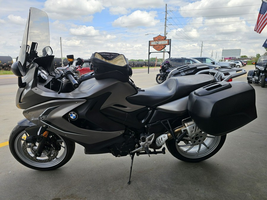 16FT 2016 F 800 GT