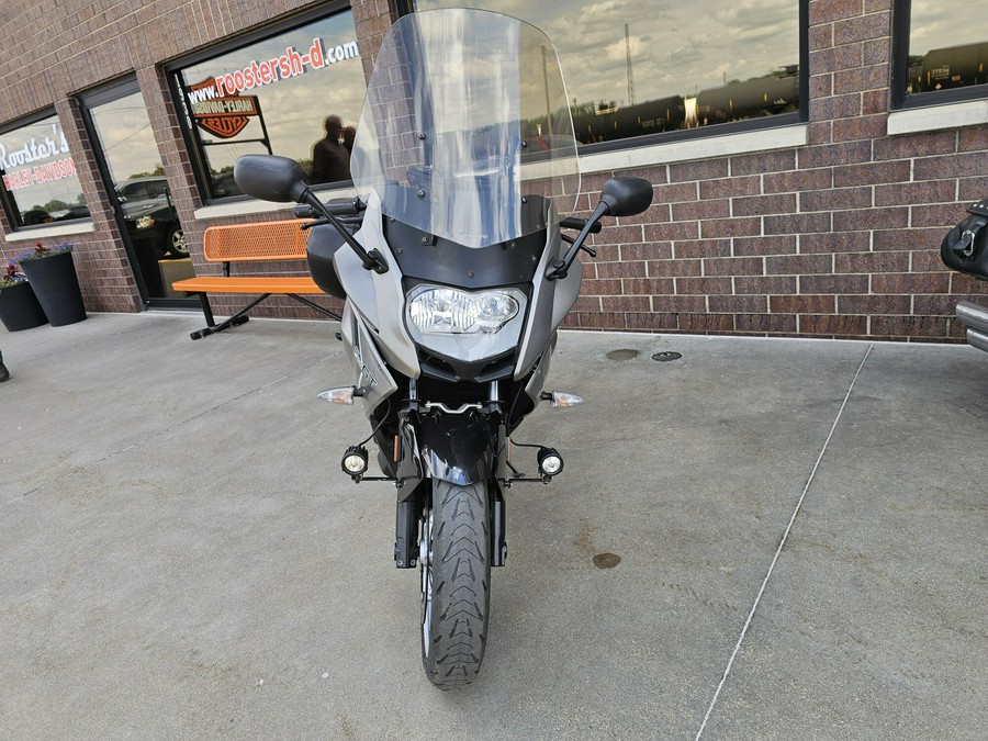 16FT 2016 F 800 GT