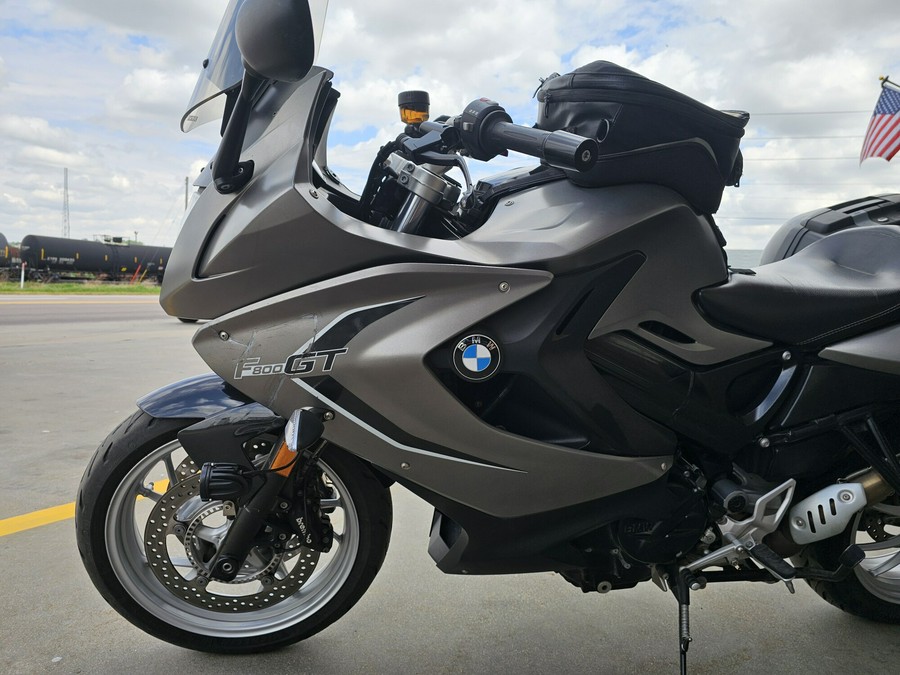16FT 2016 F 800 GT