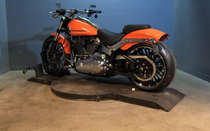 2023 Harley-Davidson Breakout Baja Orange