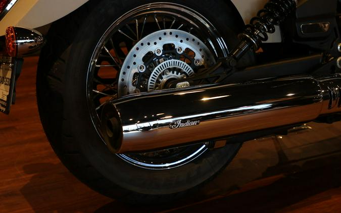 2025 Indian Motorcycle® Scout® Classic Limited +Tech Silver Quartz Smoke
