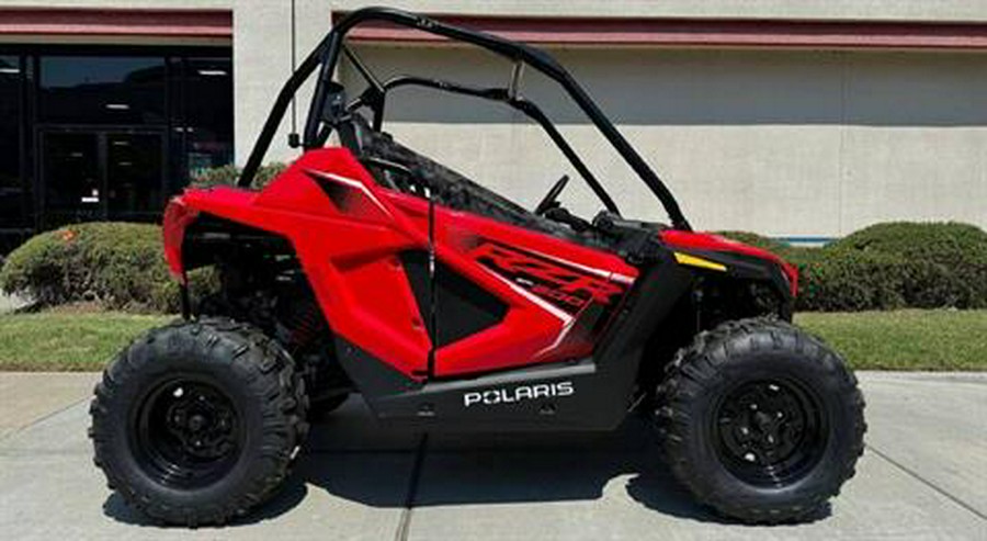 2025 Polaris RZR 200 EFI