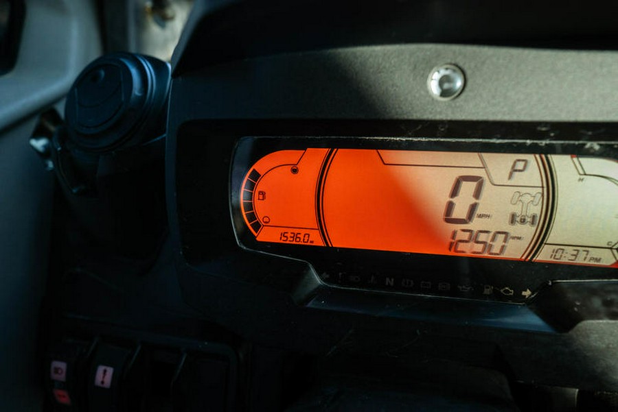 2022 Can-Am® Defender MAX Lone Star HD10