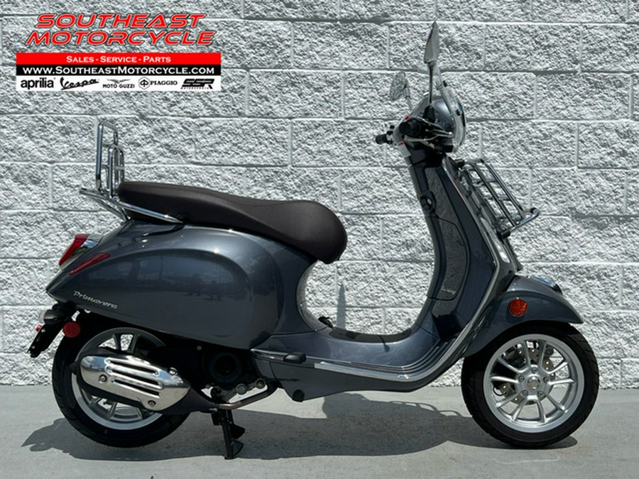 2022 Vespa Primavera 50 Touring