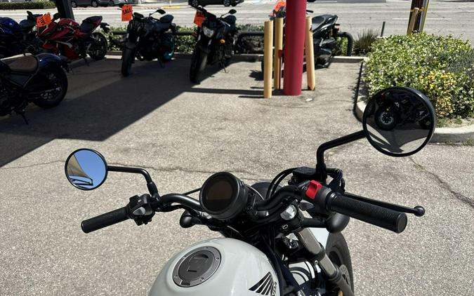 2026 Honda REBEL 300 E-CLUTCH