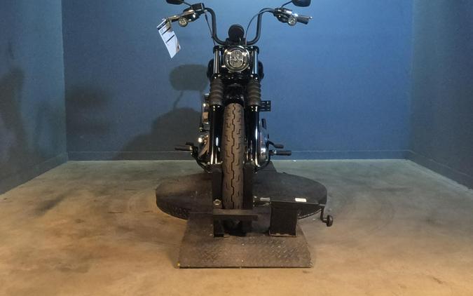 2026 Harley-Davidson Street Bob Vivid Black Chrome Cast Wheels