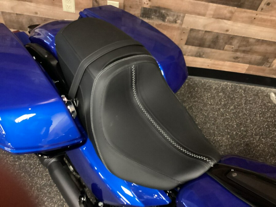 2024 Harley-Davidson® Street Glide® Blue Burst - Black Finish